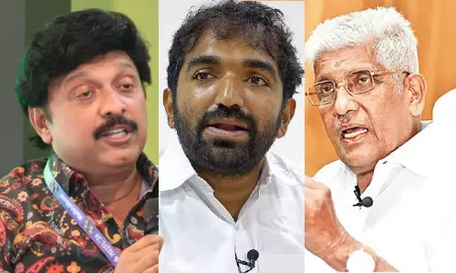 ‘സുകുമാരൻ നായർ കേരളത്തിന്റെ സ്വത്ത്, അപമാനിക്കാനുള്ള ശ്രമം ഹീനം’ -ഗണേഷ് കുമാറിന് മറുപടിയുമായി ചാണ്ടി ഉമ്മൻ ‘സുകുമാരൻ നായർ കേരളത്തിന്റെ സ്വത്ത്, അപമാനിക്കാനുള്ള ശ്രമം ഹീനം’ -ഗണേഷ് കുമാറിന് മറുപടിയുമായി ചാണ്ടി ഉമ്മൻ