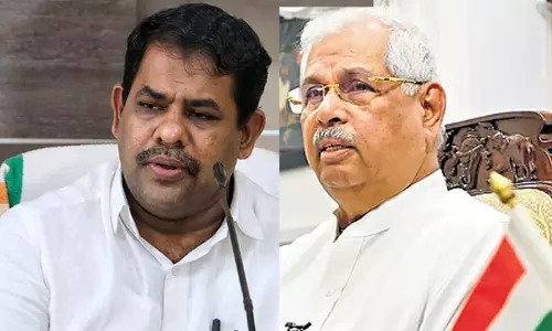 ഡി.ജി.പിയെ വിളിച്ചുവരുത്തിയ ഗവർണർ ആർലേക്കറുടെ നടപടി അമിതാധികാര പ്രയോഗം, കൊത്തിക്കൊത്തി മുറത്തിൽ കയറി കൊത്തുന്നു - വെൽഫെയർ പാർട്ടി