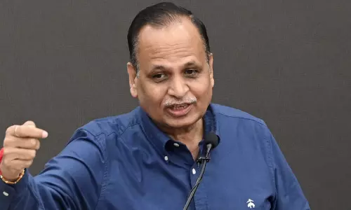 ഡൽഹി മുൻ മന്ത്രി സത്യേന്ദർ ജെയിൻ അറസ്റ്റിൽ; രാഷ്ട്രീയ പ്രേരിതമെന്ന് എ.എ.പി