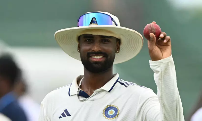 മാനവ് സുത്താറിന് പത്ത് വിക്കറ്റ്; ശ്രീലങ്കക്കെതിരെ ഒന്നാം ടെസ്റ്റിൽ ഇന്ത്യക്ക് 165 റൺസ് ജയം മാനവ് സുത്താറിന് പത്ത് വിക്കറ്റ്; ശ്രീലങ്കക്കെതിരെ ഒന്നാം ടെസ്റ്റിൽ ഇന്ത്യക്ക് 165 റൺസ് ജയം