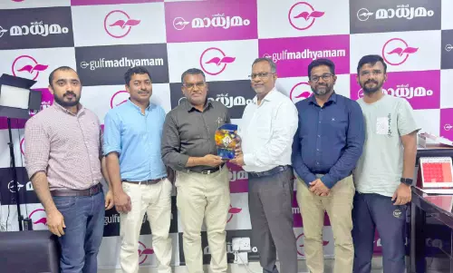സേവനവും കരുതലും അടയാളപ്പെടുത്തിയ 28 വർഷങ്ങൾ;  ബഹ്റൈന് മനസ്സിലിടം നൽകി മടങ്ങുന്ന ഇ.കെ. സലീം