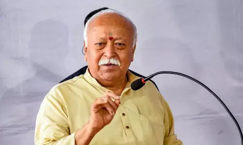 മോഹൻ ഭാഗവതിന്റെ അമേരിക്കൻ സന്ദർശനത്തിനെതിരെ എതിർപ്പുമായി യു.എസ് കമ്മീഷൻ; ഉപരോധം ഏർപ്പെടുത്തണമെന്ന് ആവശ്യം മോഹൻ ഭാഗവതിന്റെ അമേരിക്കൻ സന്ദർശനത്തിനെതിരെ എതിർപ്പുമായി യു.എസ് കമ്മീഷൻ; ഉപരോധം ഏർപ്പെടുത്തണമെന്ന് ആവശ്യം