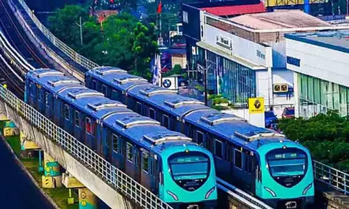 കൊച്ചി മെട്രോ റെയിൽ ലിമിറ്റഡ് ഇനി കേരളം മെട്രോ റെയിൽ ലിമിറ്റഡ്; പേരുമാറ്റത്തിന് സർക്കാറിന് ശുപാർശ നൽകി കൊച്ചി മെട്രോ റെയിൽ ലിമിറ്റഡ് ഇനി കേരളം മെട്രോ റെയിൽ ലിമിറ്റഡ്; പേരുമാറ്റത്തിന് സർക്കാറിന് ശുപാർശ നൽകി