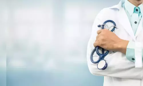 എം.ബി.ബി.എസിന് നാലര വർഷത്തെ ഫീസ്: സ്റ്റേ നീക്കാൻ ഇടപെടാതെ സർക്കാർ