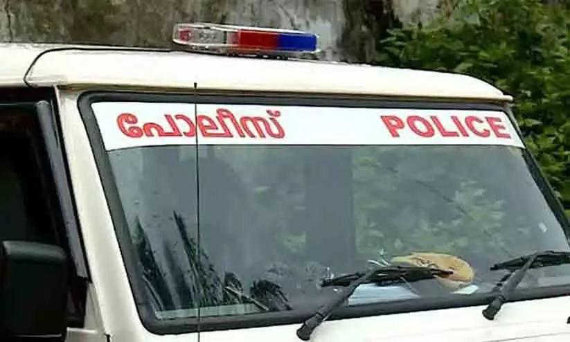 പോക്സോ കേസ്: കുറ്റക്കാരനല്ലെന്ന് കണ്ട് പ്രതിയെ കോടതി വെറുതെവിട്ടു പോക്സോ കേസ്: കുറ്റക്കാരനല്ലെന്ന് കണ്ട് പ്രതിയെ കോടതി വെറുതെവിട്ടു