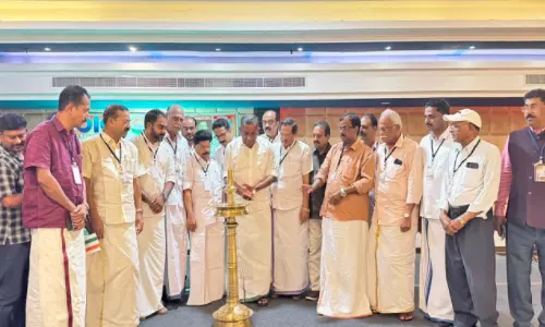പ്രവാസ ഓർമകളെ ഉണർത്തി മുൻ ഒ.ഐ.സി.സി പ്രവർത്തകരുടെ സംഗമം