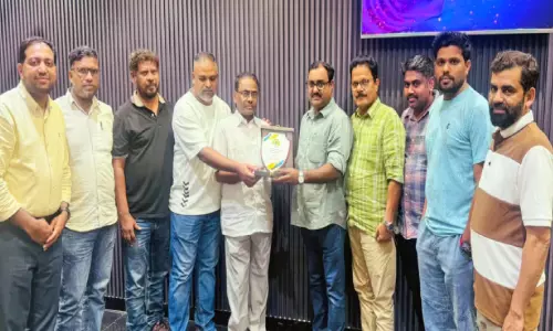 താഹ തൊടുപുഴക്ക് സൗഹൃദ കൂട്ടായ്മ യാത്രയയപ്പ്