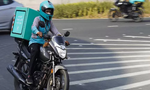 ഭക്ഷണമെത്തിക്കുന്നവർക്ക്​ ഭക്ഷണമെത്തിച്ച്​ ദുബൈ
