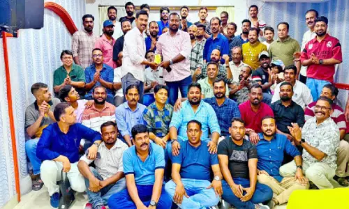 റോജി ജോണിന് യാത്രയയപ്പ്