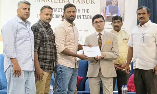 ഇന്ത്യൻ കോൺസുൽ ജനറലിന് നിവേദനം നൽകി തബൂക്ക് കെ.എം.സി.സി