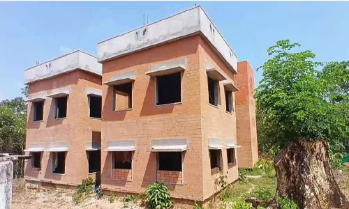 നിർമാണം ഇഴയുന്നു; എട്ടു വർഷമായിട്ടും പൂർത്തിയാവാതെ ഇളങ്ങമംഗലം ഗവ. എൽ.പി സ്കൂൾ കെട്ടിടം
