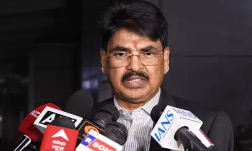 ‘അഭിഭാഷക സമൂഹം ഇതിലും മികച്ചത് അർഹിക്കുന്നു’: മനൻ കുമാർ മിശ്രയുടെ രാജിയാവശ്യപ്പെട്ട് ബാർ കൗൺസിൽ സഹ അധ്യക്ഷൻ