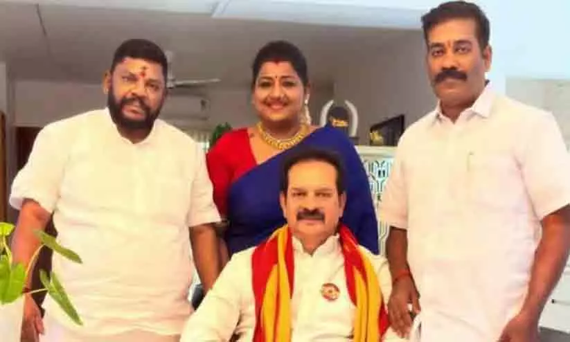 actor-devan-leaves-bjp-joins-tvk actor-devan-leaves-bjp-joins-tvk