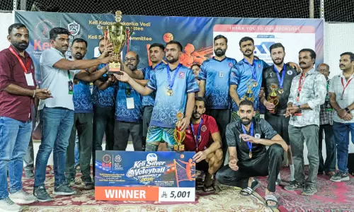കേളി സിൽവർ വോളിബാൾ 2026; മംഗളൂർ ജുബൈലിനെ തകർത്ത് അറബ്കോ ലോജസ്റ്റിക്സിന് കിരീടം കേളി സിൽവർ വോളിബാൾ 2026; മംഗളൂർ ജുബൈലിനെ തകർത്ത് അറബ്കോ ലോജസ്റ്റിക്സിന് കിരീടം