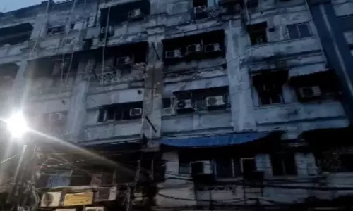 കൊൽക്കത്ത ഹോട്ടൽ തീപിടിത്തം; ഒമ്പതു പേർ മരിച്ച ദുരന്തത്തിൽ ഉടമ അറസ്റ്റിൽ