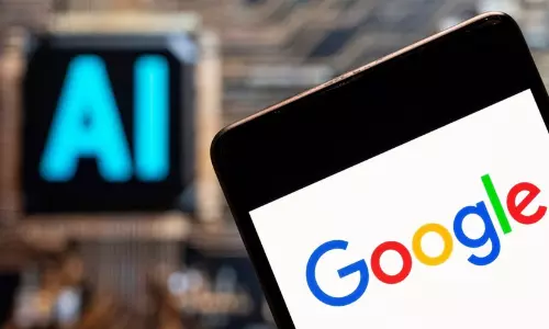 Google AI interface graphic representation highlighting allegations of bias and Islamophobia.