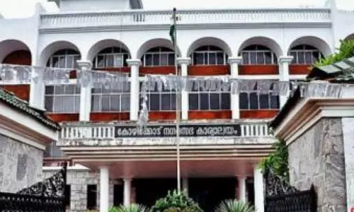 നിർത്തലാക്കിയ നടപടികൾ തിരിച്ചുവരുന്നു; തദ്ദേശ വകുപ്പിലെ കരാർ വാഹന ഉടമകളും കരാറുകാരും പ്രതിസന്ധിയിൽ നിർത്തലാക്കിയ നടപടികൾ തിരിച്ചുവരുന്നു; തദ്ദേശ വകുപ്പിലെ കരാർ വാഹന ഉടമകളും കരാറുകാരും പ്രതിസന്ധിയിൽ