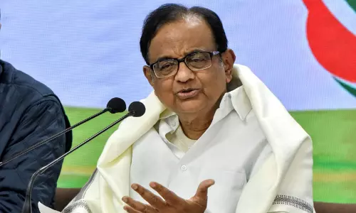 ‘വോട്ടവകാശമില്ലാത്ത പൗരന്മാരെ സൃഷ്ടിക്കുന്നു’; എസ്.ഐ.ആറിനെതിരെ വിമർശനവുമായി ചിദംബരം ‘വോട്ടവകാശമില്ലാത്ത പൗരന്മാരെ സൃഷ്ടിക്കുന്നു’; എസ്.ഐ.ആറിനെതിരെ വിമർശനവുമായി ചിദംബരം