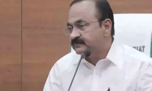പാലക്കാട് റെയിൽവേ ഡിവിഷൻ വിഭജനം പുനഃപരിശോധിക്കണമെന്ന് മുഖ്യമന്ത്രി: പ്രധാനമന്ത്രിക്ക് കത്തയച്ചു പാലക്കാട് റെയിൽവേ ഡിവിഷൻ വിഭജനം പുനഃപരിശോധിക്കണമെന്ന് മുഖ്യമന്ത്രി: പ്രധാനമന്ത്രിക്ക് കത്തയച്ചു