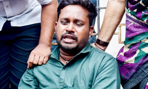 പിറന്നുവീണ് ഏതാനും നാളുകൾ;  വെന്തുപോയി ആ ചോരപ്പൈതലുകൾ