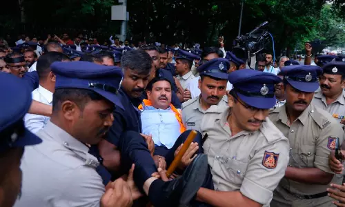വിധാൻ സൗധയിലേക്ക് മാര്‍ച്ച് നടത്തിയ ബി.ജെ.പി നേതാക്കൾ അറസ്റ്റിൽ
