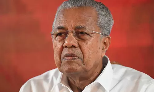 സാധാരണക്കാരുടെയും പിന്നാക്കം നിൽക്കുന്നവരുടെയും പങ്കാളിത്തവും കരുതലും ഉറപ്പുവരുത്തണം; ഓണാശംസകൾ നേർന്ന് പ്രതിപക്ഷ നേതാവ് സാധാരണക്കാരുടെയും പിന്നാക്കം നിൽക്കുന്നവരുടെയും പങ്കാളിത്തവും കരുതലും ഉറപ്പുവരുത്തണം; ഓണാശംസകൾ നേർന്ന് പ്രതിപക്ഷ നേതാവ്