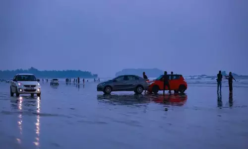 കാറിൽ കടൽ കാണാം, തിരമാലകളെ തലോടി ഒരു ഡ്രൈവ്; ഏഷ്യയിലെ ഏറ്റവും നീളം കൂടിയ ഡ്രൈവ്-ഇൻ ബീച്ച് അനുഭവം