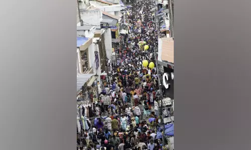 ഉത്രാട ദിനത്തിൽ കാണികളെ ആവേശം കൊള്ളിച്ച് നിശാഗന്ധി