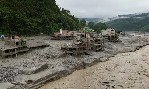 നേപ്പാൾ പ്രളയത്തിന് കാരണം ഭൂചലനമല്ല, മഞ്ഞുമല അടർന്നു വീണത്; ആദ്യ റിപ്പോർട്ട് തിരുത്തി യു.എസ് ജിയോളജിക്കൽ സർവേ