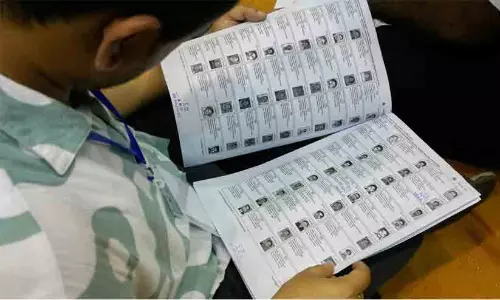 Calcutta High Court symbolising legal challenge over Special Intensive Revision of voter rolls in West Bengal. Calcutta High Court symbolising legal challenge over Special Intensive Revision of voter rolls in West Bengal.