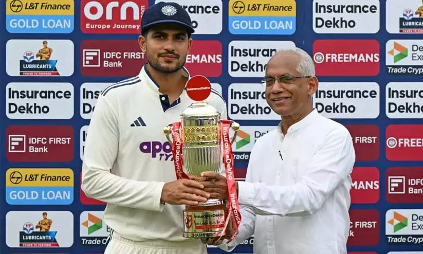 ലങ്കയെ കാത്ത് ദിനുഷയുടെ പോരാട്ടം; രണ്ടാം ടെസ്റ്റ് സമനിലയിൽ, പരമ്പര ഇന്ത്യക്ക് ലങ്കയെ കാത്ത് ദിനുഷയുടെ പോരാട്ടം; രണ്ടാം ടെസ്റ്റ് സമനിലയിൽ, പരമ്പര ഇന്ത്യക്ക്