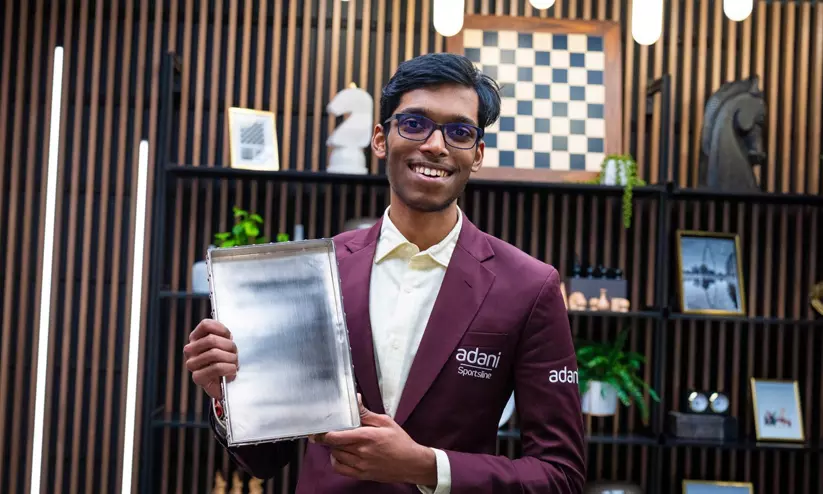 ചരിത്രമെഴുതി പ്രഗ്നാനന്ദ; ഗ്രാൻഡ് ചെസ് ടൂർ കിരീടം നേടുന്ന ആദ്യ ഇന്ത്യൻ താരം ചരിത്രമെഴുതി പ്രഗ്നാനന്ദ; ഗ്രാൻഡ് ചെസ് ടൂർ കിരീടം നേടുന്ന ആദ്യ ഇന്ത്യൻ താരം