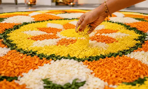 തിരുവോണത്തിളക്കത്തിൽ പ്രവാസലോകം