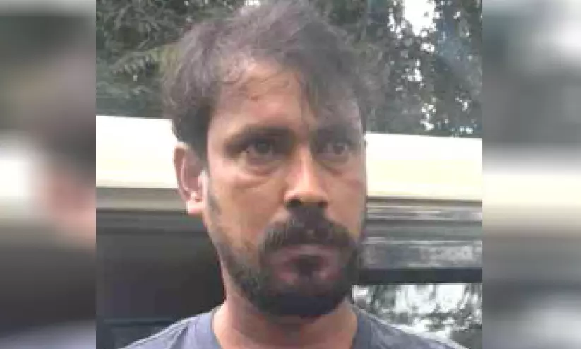 വീട്ടമ്മയെ ആക്രമിച്ച പ്രതി പിടിയിൽ വീട്ടമ്മയെ ആക്രമിച്ച പ്രതി പിടിയിൽ