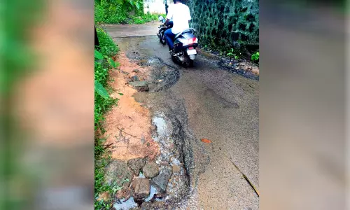 വാ​ട്ട​ർ അ​തോ​റി​റ്റി അ​നാ​സ്ഥ; സ​മ​ര​ത്തി​നൊ​രു​ങ്ങി   നാ​ട്ടു​കാ​ർ