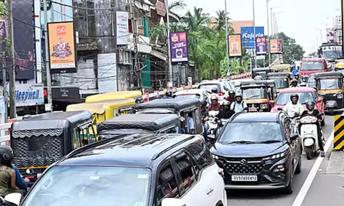 പുലിക്കളി; തൃശൂർ നഗരത്തിൽ ഗതാഗത നിയന്ത്രണം പുലിക്കളി; തൃശൂർ നഗരത്തിൽ ഗതാഗത നിയന്ത്രണം
