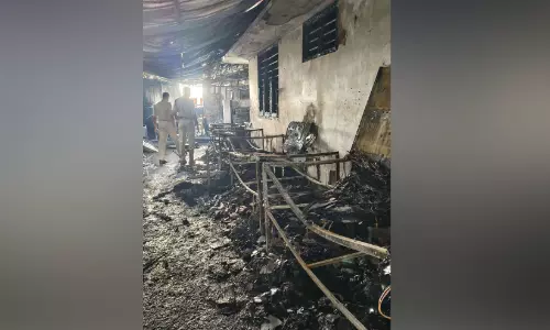 ടെലിവിഷൻ സർവിസ് സെന്‍ററിന് തീപിടിച്ചു