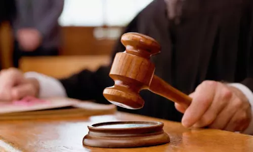 വ്യാജ രേഖ ചമച്ച് പെൻഷൻ തട്ടിയ കേസ്: 72 കാരനായ ഇറാൻ പൗരന് 10 വർഷം തടവും നാടുകടത്തലും
