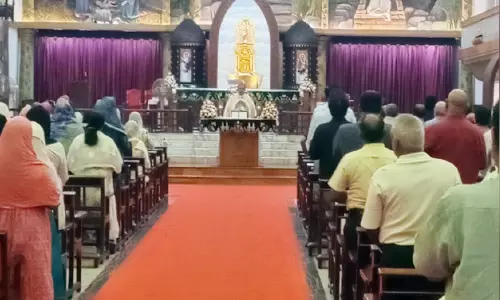 കുർബാന തർക്കം ഒത്തുതീർപ്പായി; എറണാകുളം ബസിലിക്കയിൽ കുർബാന പുനഃരാരംഭിച്ചു