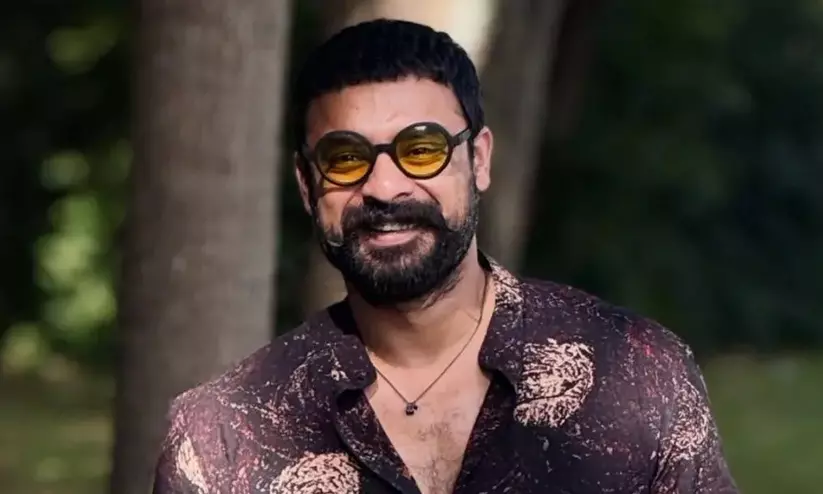 ടൊവിനോയുടെ പേരിൽ വ്യാജ ഇമെയിൽ തട്ടിപ്പ്; ആരാധകർക്ക് മുന്നറിയിപ്പുമായി നടൻ ടൊവിനോയുടെ പേരിൽ വ്യാജ ഇമെയിൽ തട്ടിപ്പ്; ആരാധകർക്ക് മുന്നറിയിപ്പുമായി നടൻ