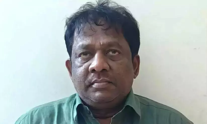 സിബിഐ ചമഞ്ഞ് തട്ടിപ്പ് നടത്തിയ മലയാളി അറസ്റ്റിൽ; ആൾമാറാട്ടം നടത്തിയത് 12ഓളം പേരുകളിൽ സിബിഐ ചമഞ്ഞ് തട്ടിപ്പ് നടത്തിയ മലയാളി അറസ്റ്റിൽ; ആൾമാറാട്ടം നടത്തിയത് 12ഓളം പേരുകളിൽ