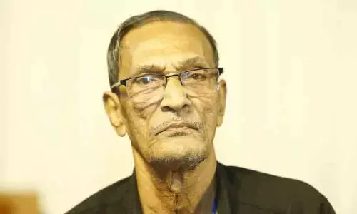 മാപ്പിളപ്പാട്ട് കലാകാരൻ കോഴിക്കോട് അബൂബക്കർ അന്തരിച്ചു മാപ്പിളപ്പാട്ട് കലാകാരൻ കോഴിക്കോട് അബൂബക്കർ അന്തരിച്ചു
