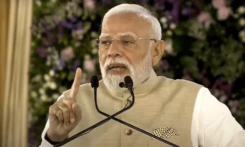 ‘സ്വർണം വാങ്ങരുത്, വിവാഹം വിദേശത്ത് നടത്തരുത്’: ജി.ഡി.പി വളർച്ചക്കിടയിൽ ‘സ്വദേശി’ ആഹ്വാനവുമായി പ്രധാനമന്ത്രി ‘സ്വർണം വാങ്ങരുത്, വിവാഹം വിദേശത്ത് നടത്തരുത്’: ജി.ഡി.പി വളർച്ചക്കിടയിൽ ‘സ്വദേശി’ ആഹ്വാനവുമായി പ്രധാനമന്ത്രി