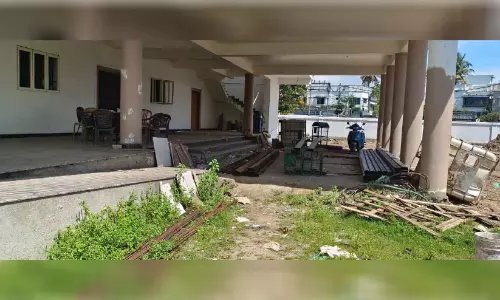ഉദ്ഘാടനം കഴിഞ്ഞ് വർഷം തികയുന്നു  പണിതീരാതെ കമ്യൂണിറ്റി ഹാൾ