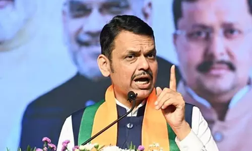 `13 പേജിൽ മുഗൾ ചരിത്രം, ഛത്രപതി ശിവജിക്ക് ഒരു ഭാഗം; മുന്‍ എന്‍സിആർടി ചരിത്രപുസ്തകത്തെ വിമർശിച്ച് ദേവേന്ദ്ര ഫഡ്നാവിസ്