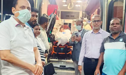 ദമ്മാമിൽ അപകടത്തിൽ പരിക്കേറ്റ ബിഹാർ സ്വദേശി നദീം നദാഫ് നാട്ടിലേക്ക് മടങ്ങി ദമ്മാമിൽ അപകടത്തിൽ പരിക്കേറ്റ ബിഹാർ സ്വദേശി നദീം നദാഫ് നാട്ടിലേക്ക് മടങ്ങി