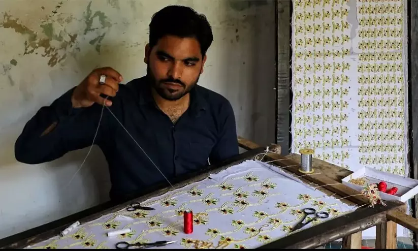 Muslim artisans in Mathura crafting crowns and ornaments for Lord Krishna idols ahead of Janmashtami. Muslim artisans in Mathura crafting crowns and ornaments for Lord Krishna idols ahead of Janmashtami.