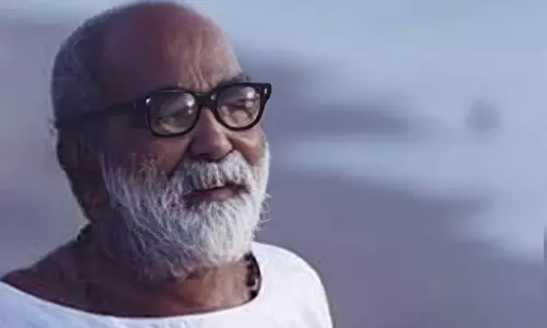 കുഞ്ഞുണ്ണി മാഷ്: അക്ഷരങ്ങളിലെ നെപ്പോളിയൻ കുഞ്ഞുണ്ണി മാഷ്: അക്ഷരങ്ങളിലെ നെപ്പോളിയൻ