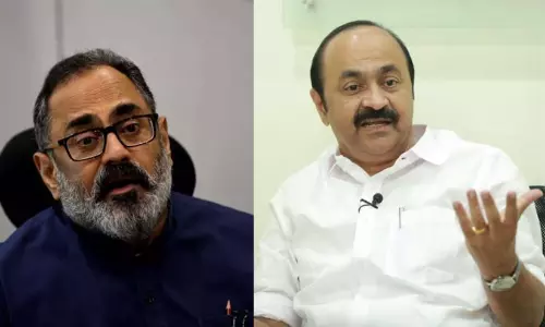 Rajeev Chandrasekhar criticizing 100 days of Congress-IUML government led by VD Satheesan. Rajeev Chandrasekhar criticizing 100 days of Congress-IUML government led by VD Satheesan.