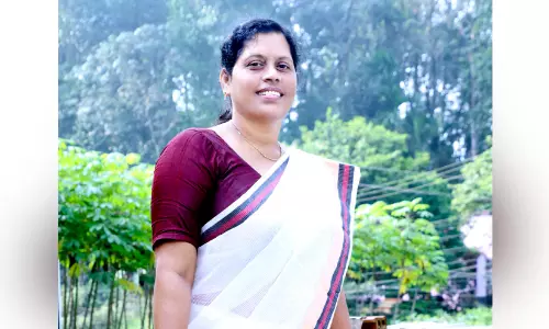 ശി​ഷ്യ​രു​ടെ ഉ​യ​ർ​ച്ച​ക്ക്​ ജീ​വി​തം സ​മ​ർ​പ്പി​ച്ച ഗീ​ത​മ്മ ടീ​ച്ച​ർ പു​ര​സ്കാ​ര നി​റ​വി​ൽ